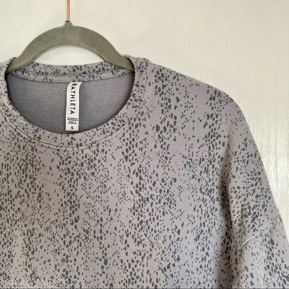 Athleta Crew Sweater Size Small